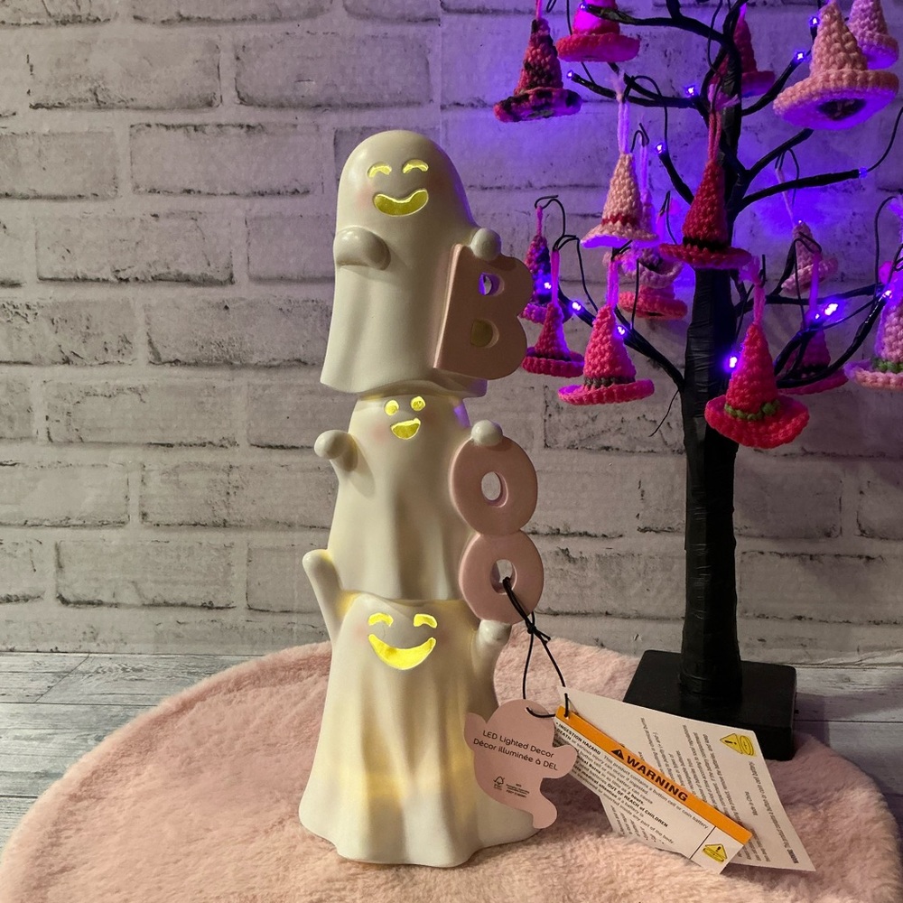 Goblin & Ghoul Resin LED Ghost Trio with Pink Boo